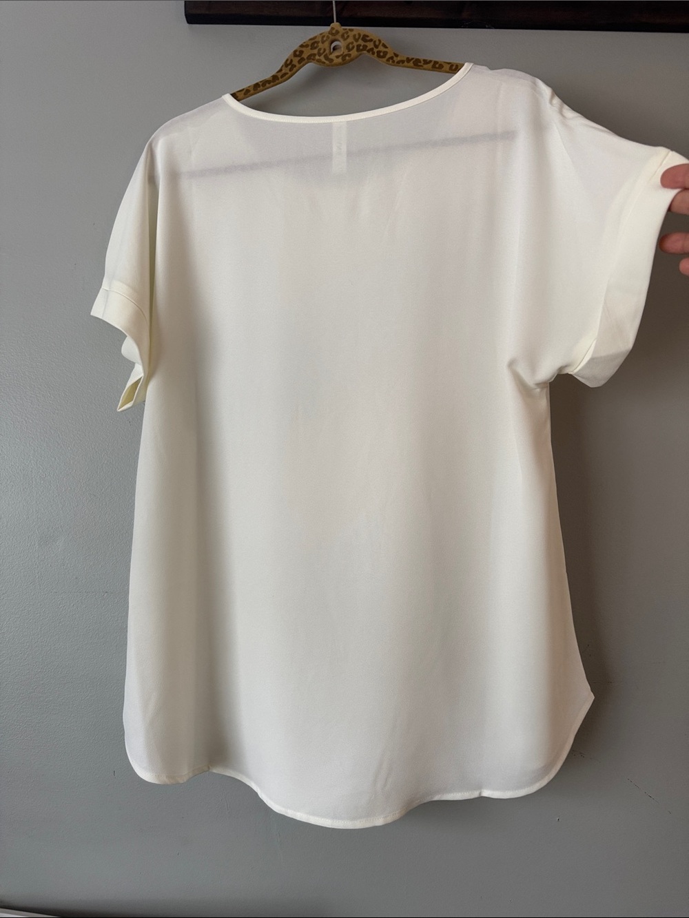Zenana Ivory Short Sleeve Scoop Neck Blouse - Picture 4 of 5